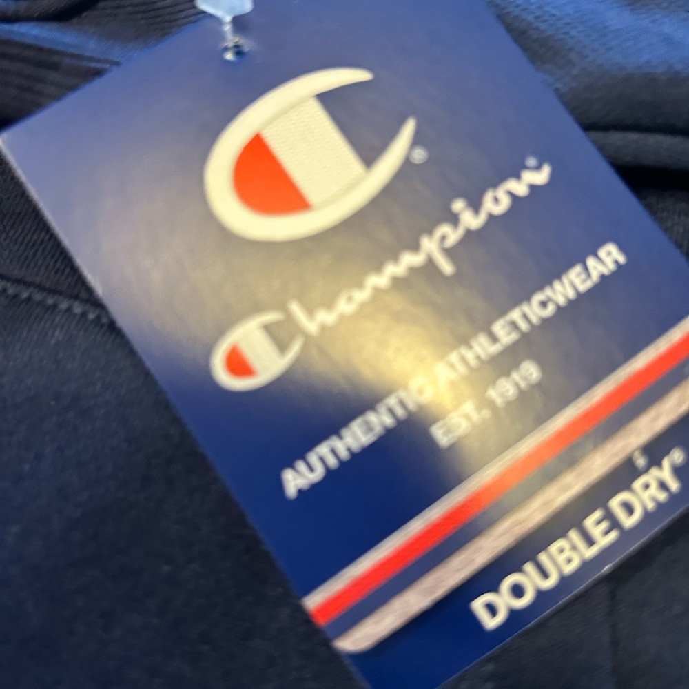 Champion pull over - Picture 3 of 5